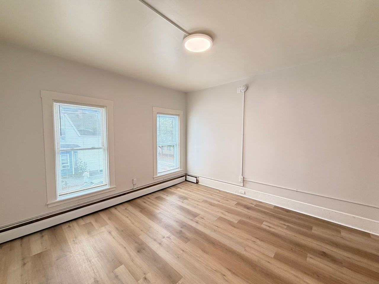 657 Chestnut St #2 - Photo 6 of 15