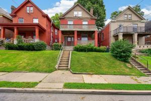 featured image of 2354 Stratford Ave
