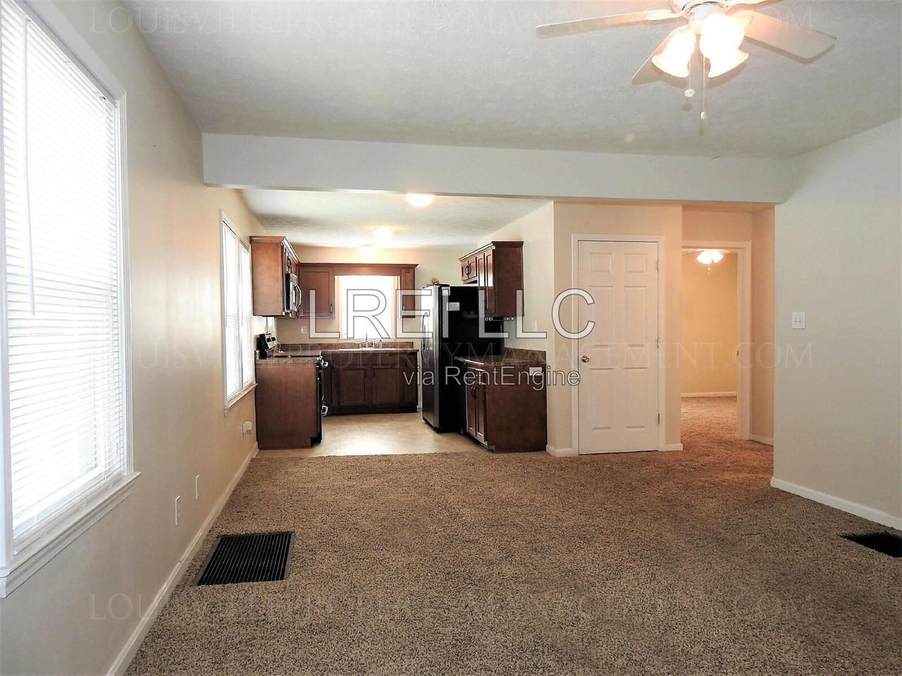 4121 S 2nd St - Photo 4 of 21