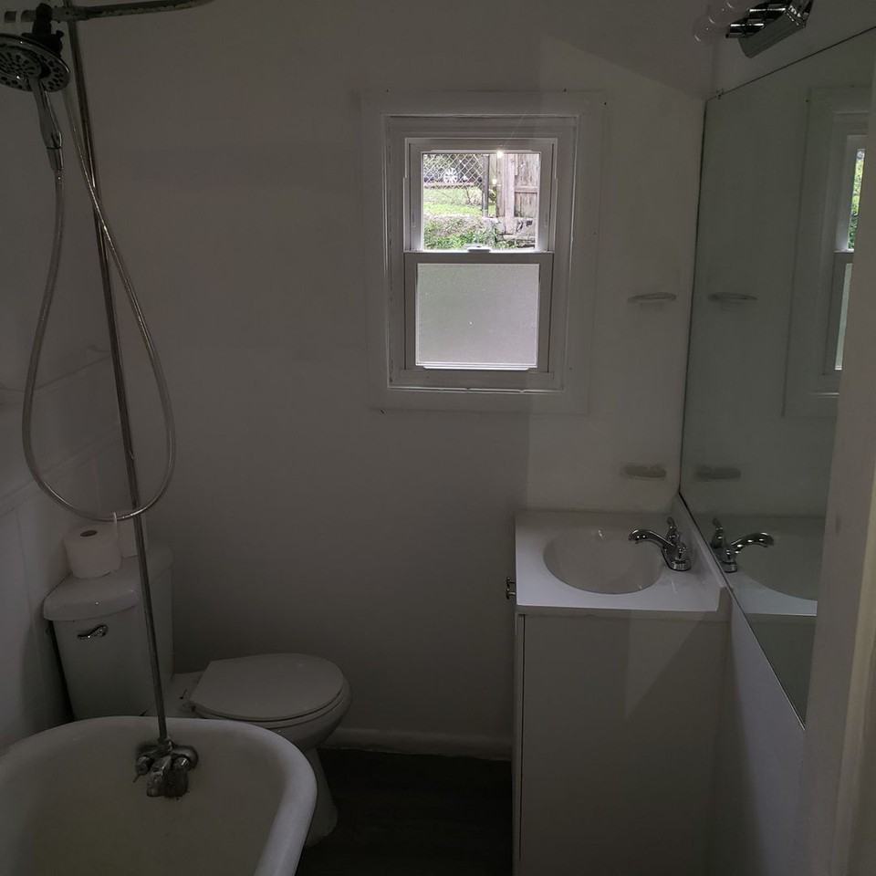 2366 Flora St #1 - Photo 6 of 11