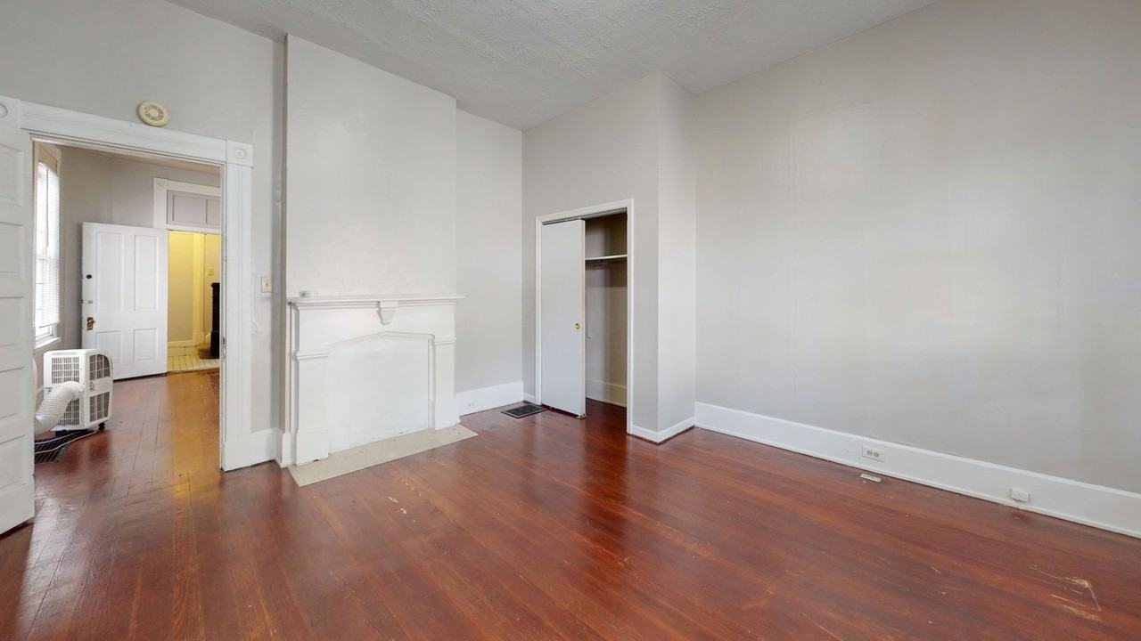 23 W Hollister St - Photo 4 of 17