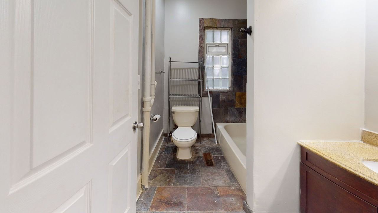 23 W Hollister St - Photo 6 of 17
