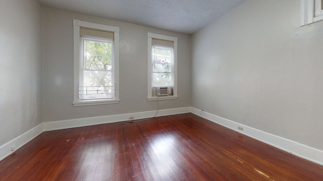 23 W Hollister St - Photo 7 of 17