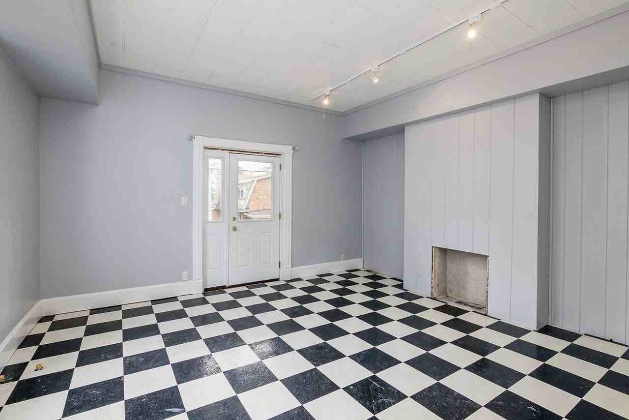 2552 Vestry Ave - Photo 3 of 23