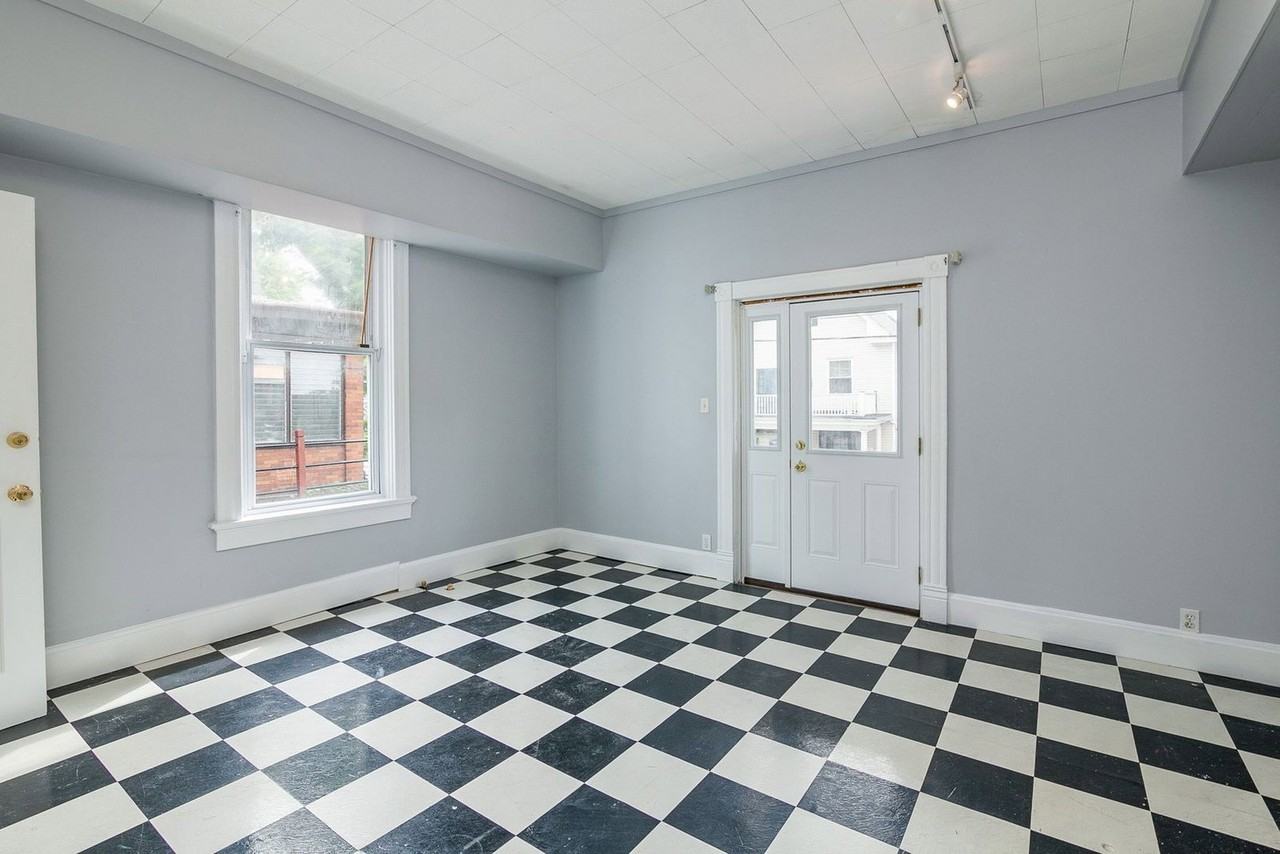 2552 Vestry Ave - Photo 4 of 23