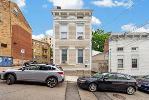 featured image of 26 W Hollister St