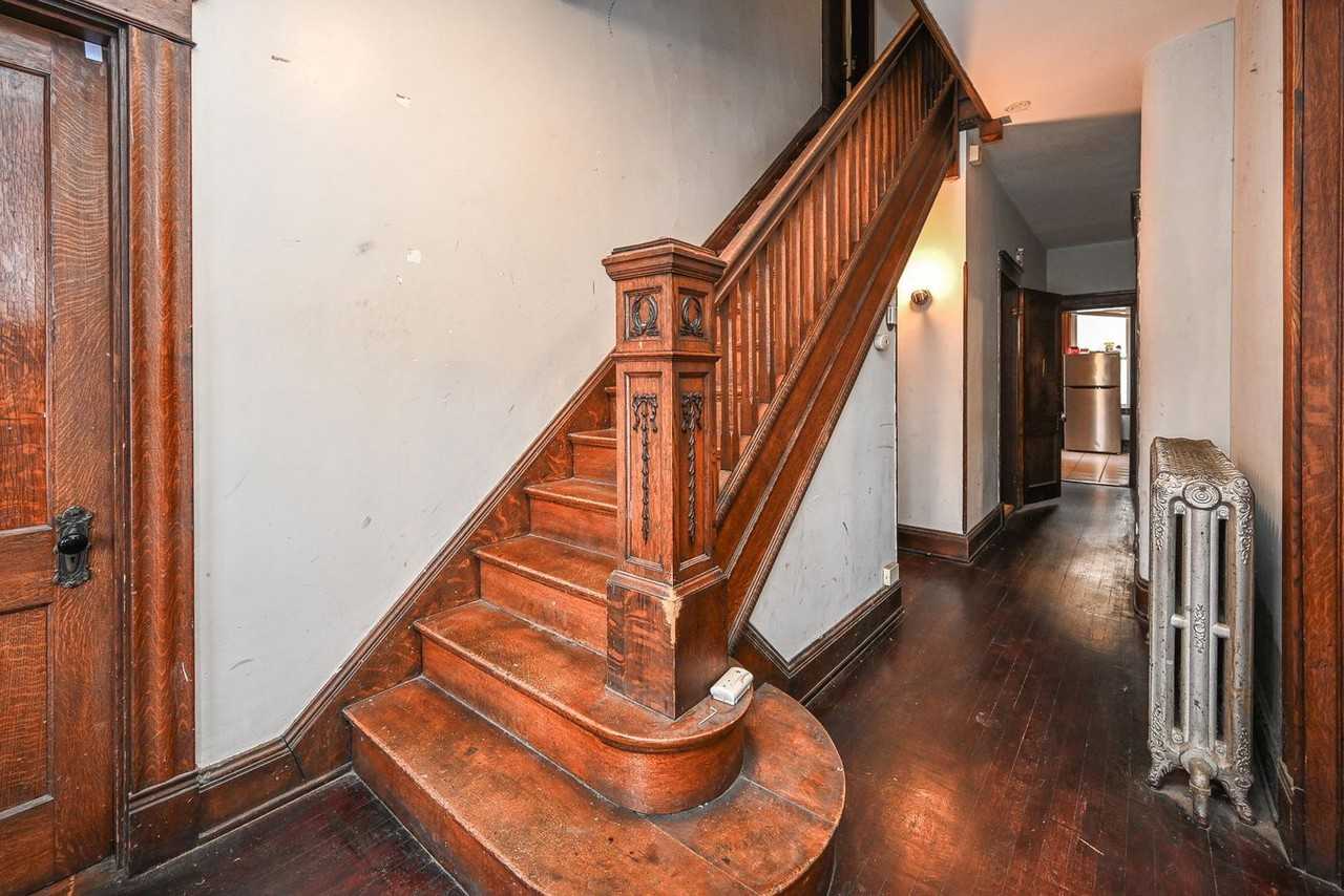 305 W Mcmillan St - Photo 2 of 50