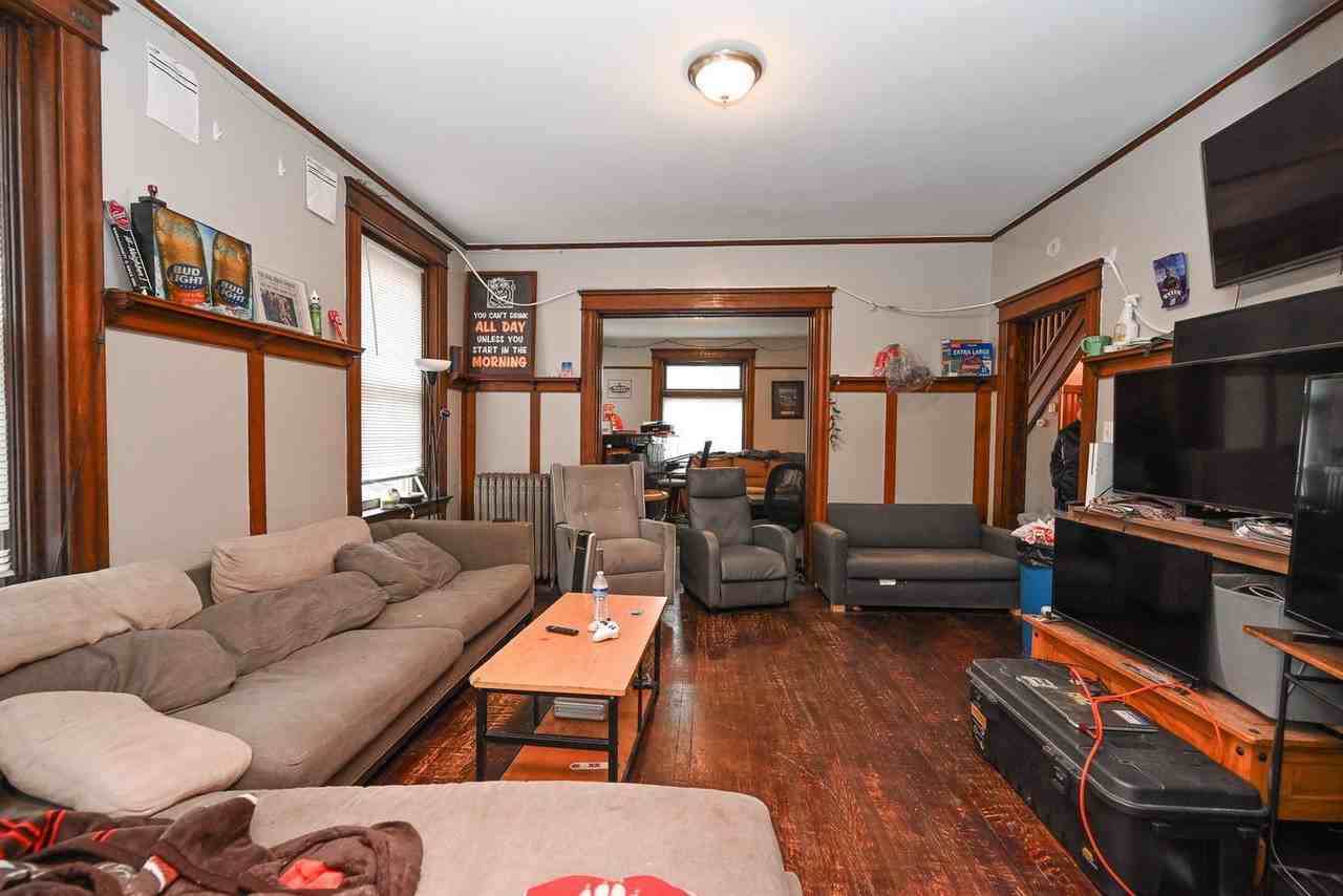 305 W Mcmillan St - Photo 3 of 50