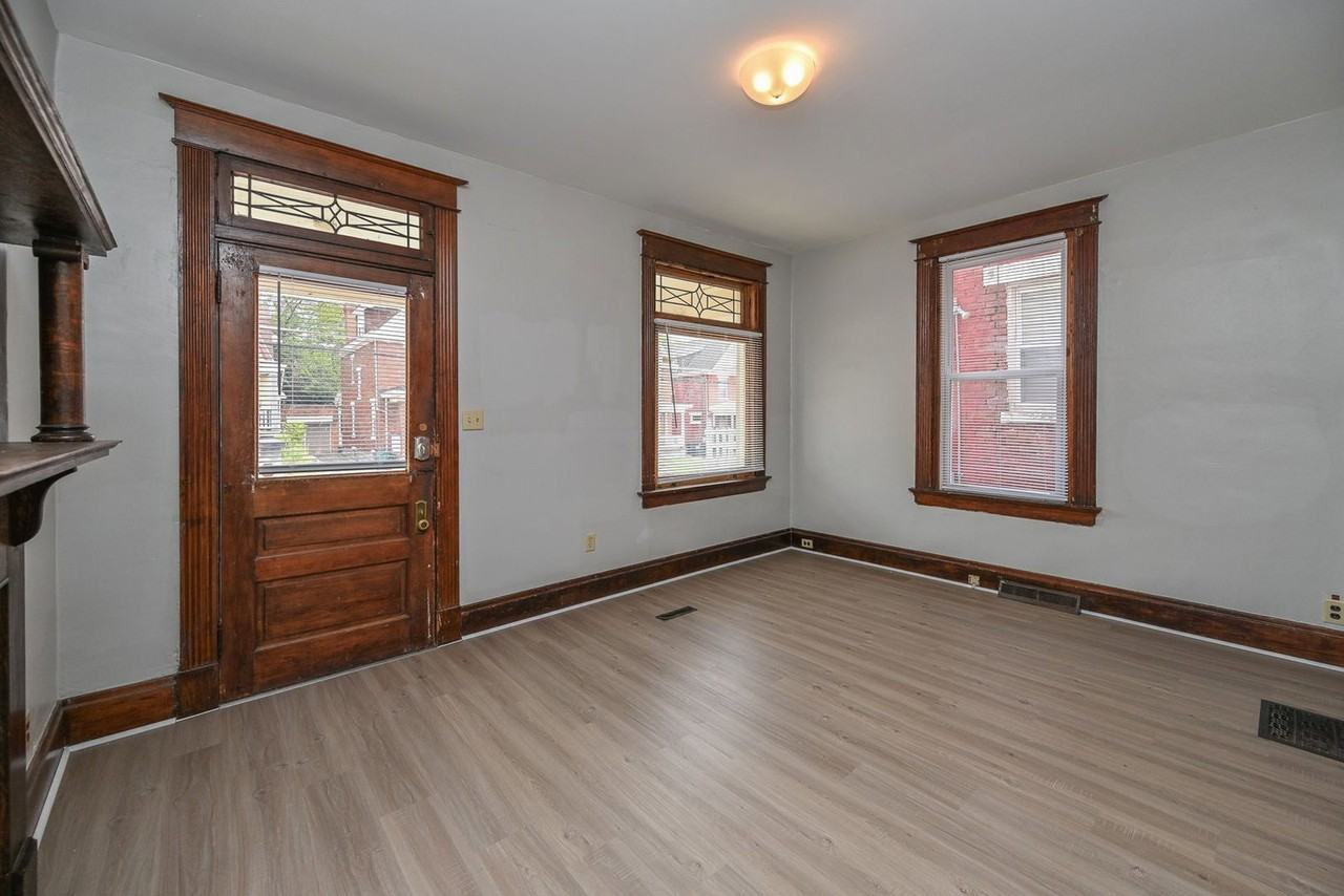 2325 Rohs St - Photo 5 of 30