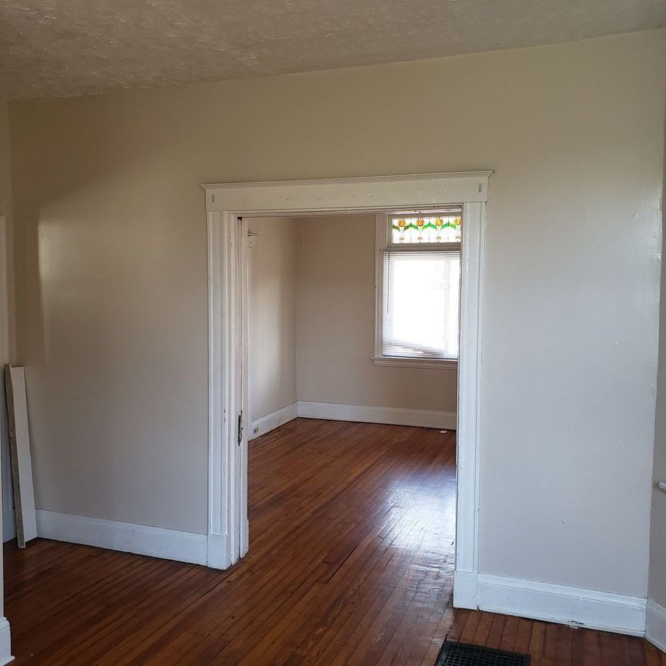 2323 Rohs St - Photo 3 of 11