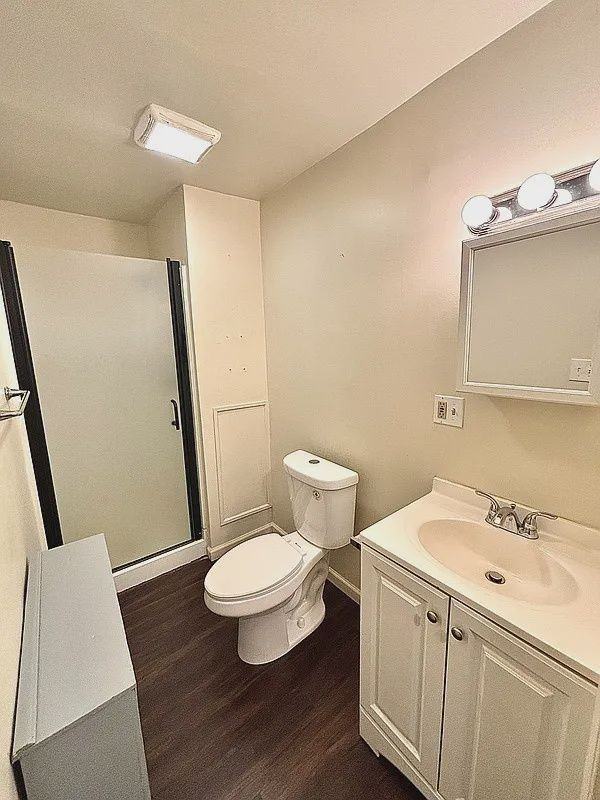 521 Spruce St #2 - Photo 7 of 12