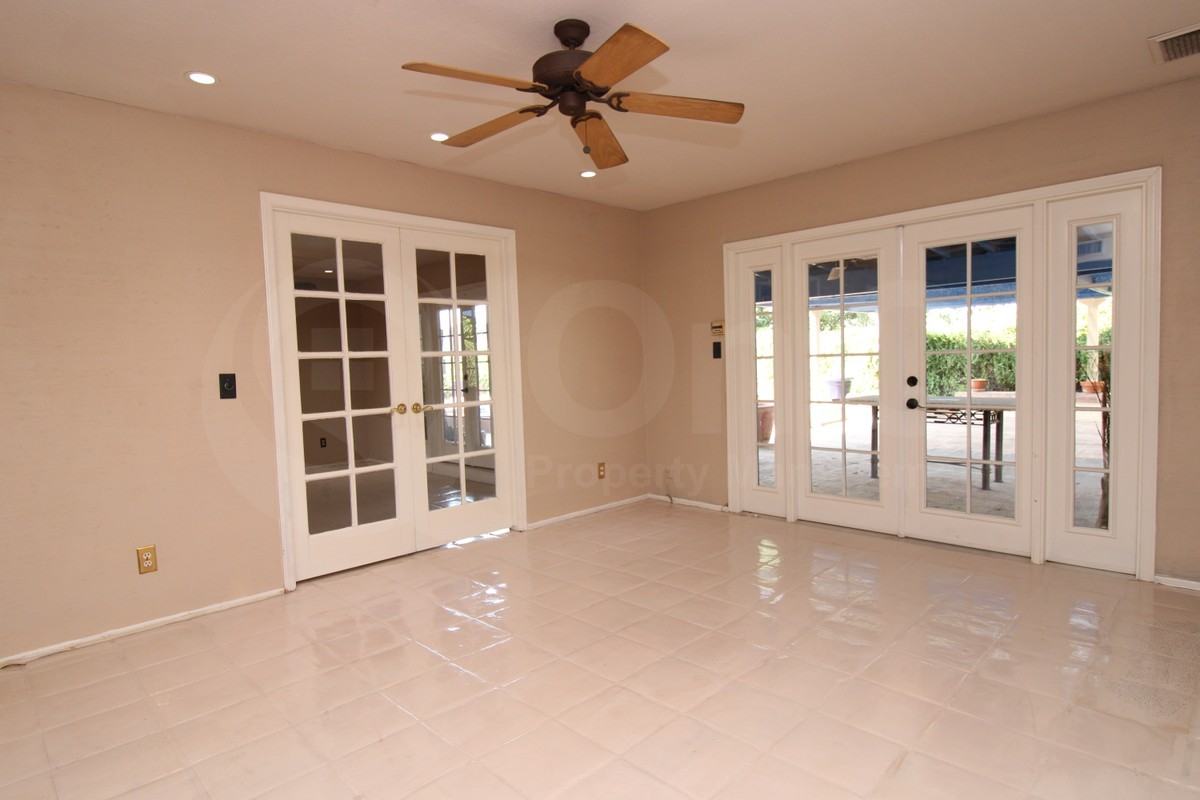 10511 E Sahuaro Dr - Photo 6 of 22