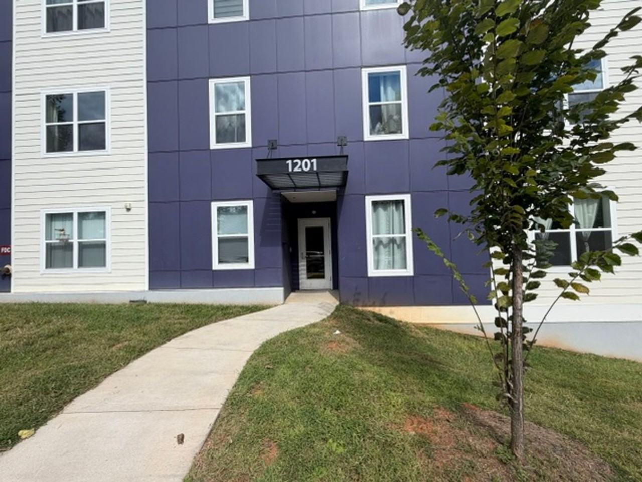 Druid Ave Apartments - Photo 2 of 25