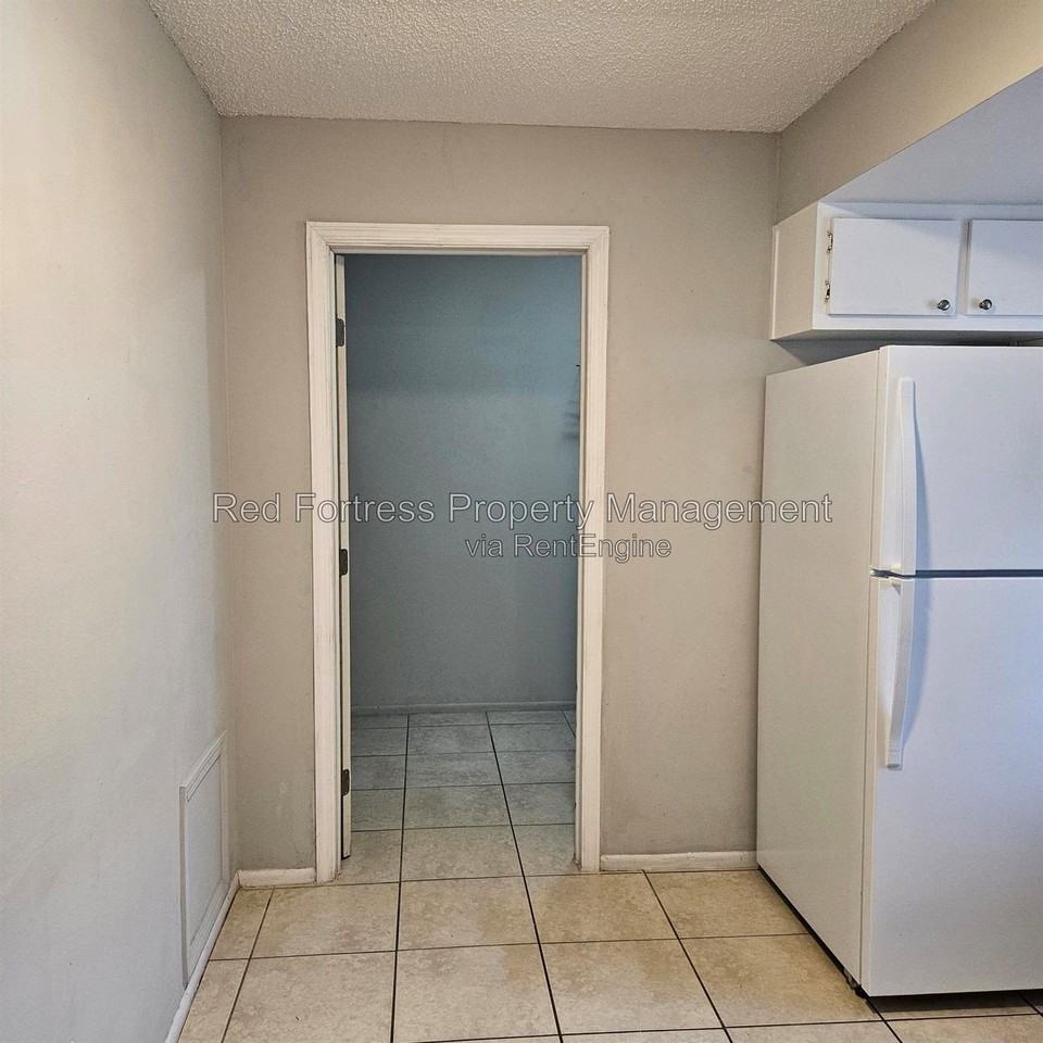 13929 1st St - Photo 3 of 6