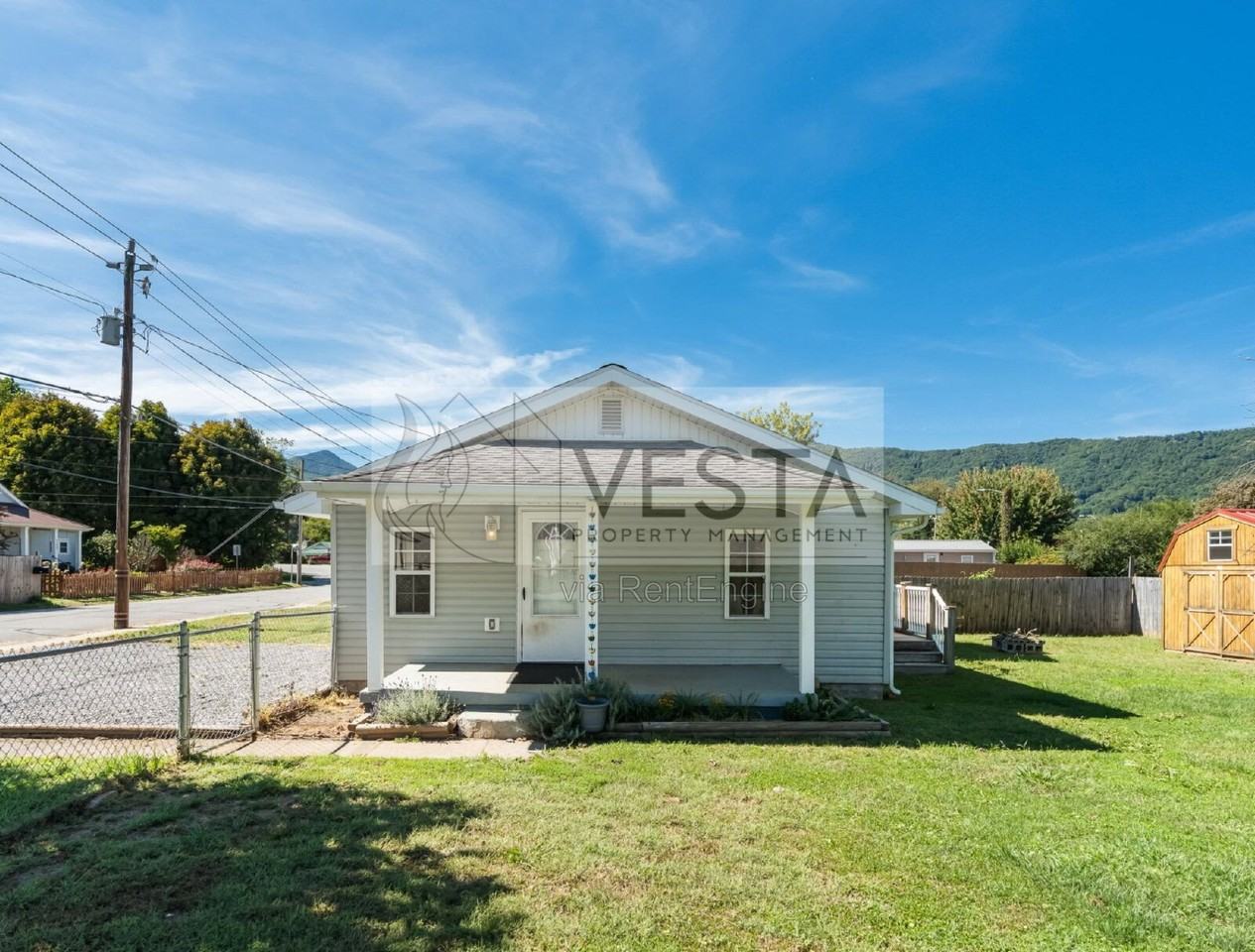 108 Belle Meade Dr - Photo 2 of 24
