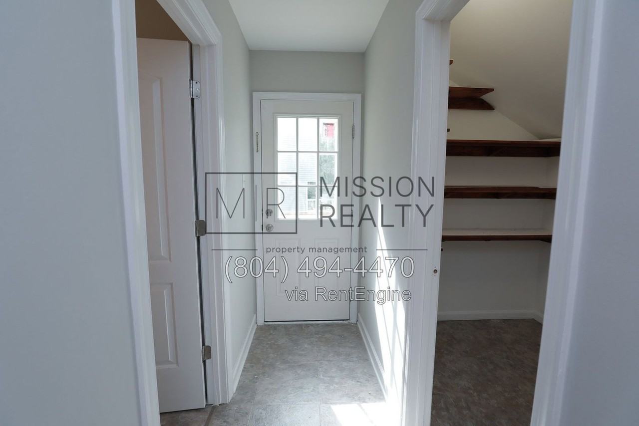 1304 Manders Knoll Ct - Photo 7 of 22