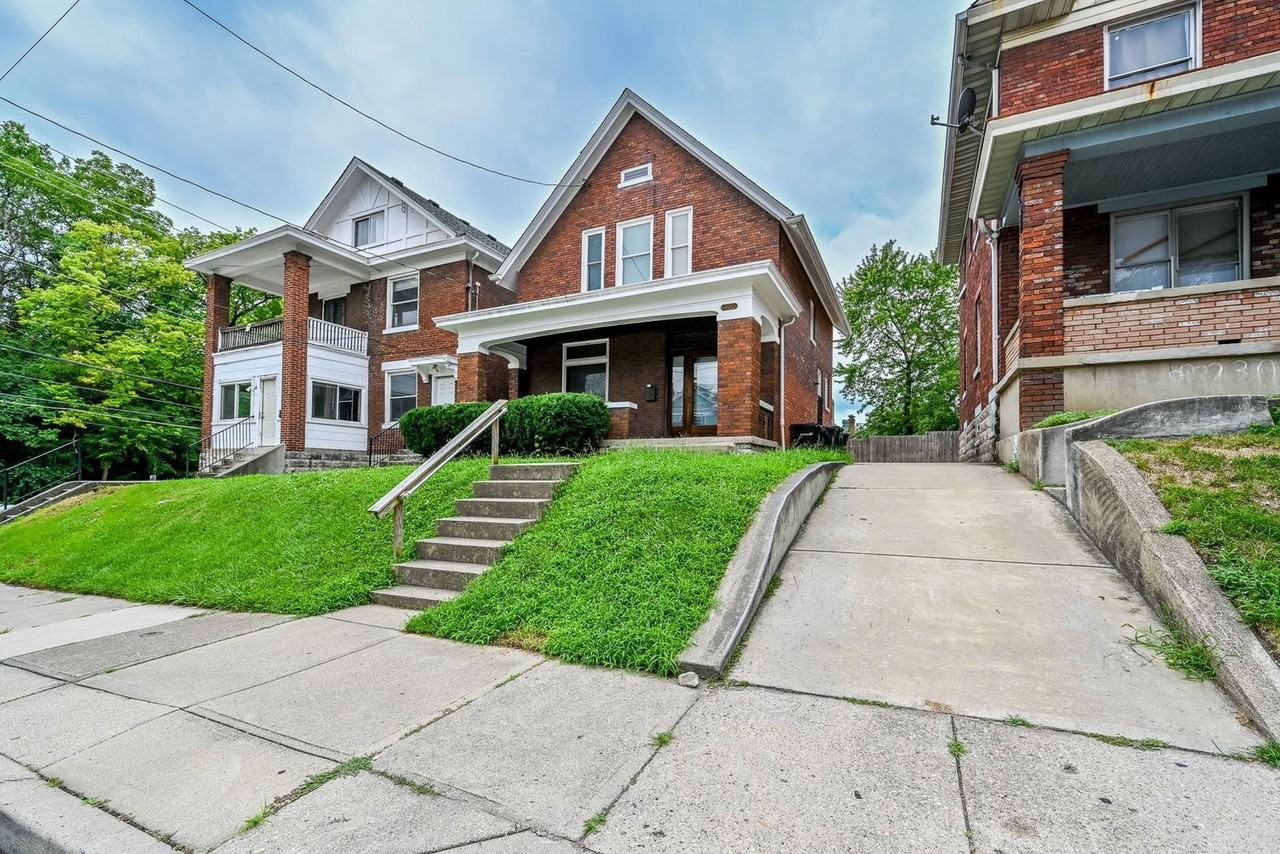 2303 Rohs St - Photo 2 of 30
