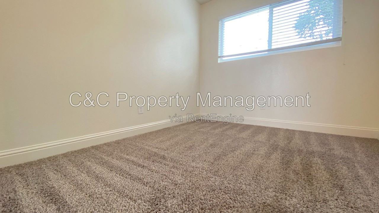 2080 Withers Ave #8 - Photo 6 of 6