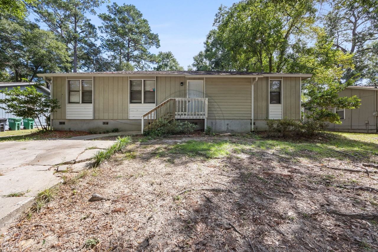 5638 Lumberjack Ln - Photo 2 of 32