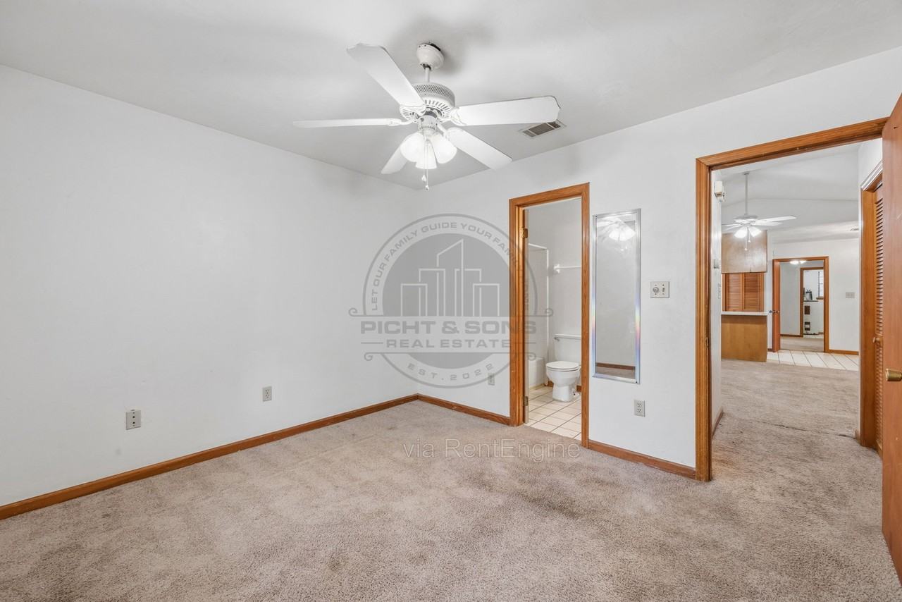 2339 San Mateo Ct - Photo 5 of 25