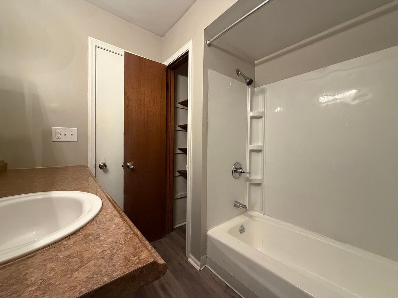 5074 Heyboer Ave Se - Photo 5 of 18