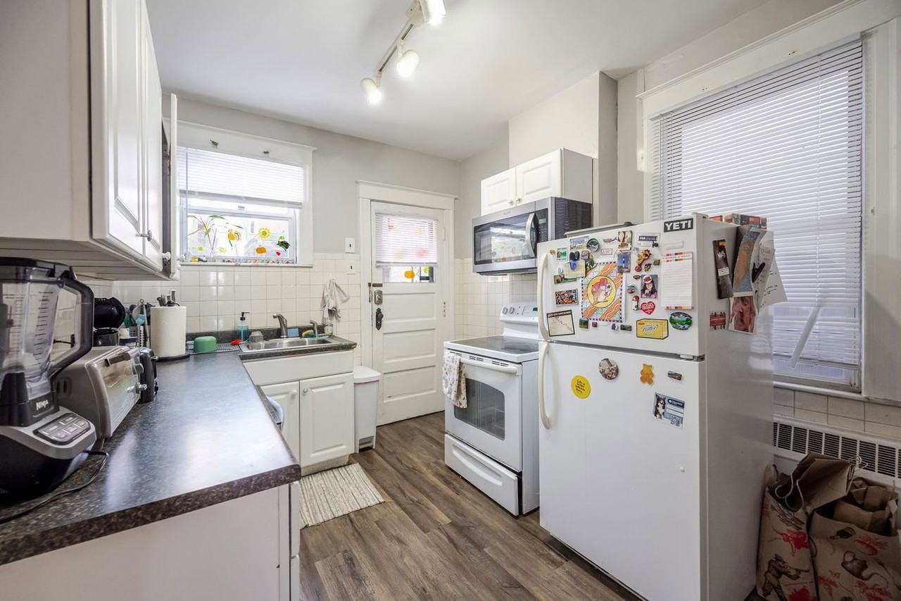 2354 Rohs St - Photo 7 of 11