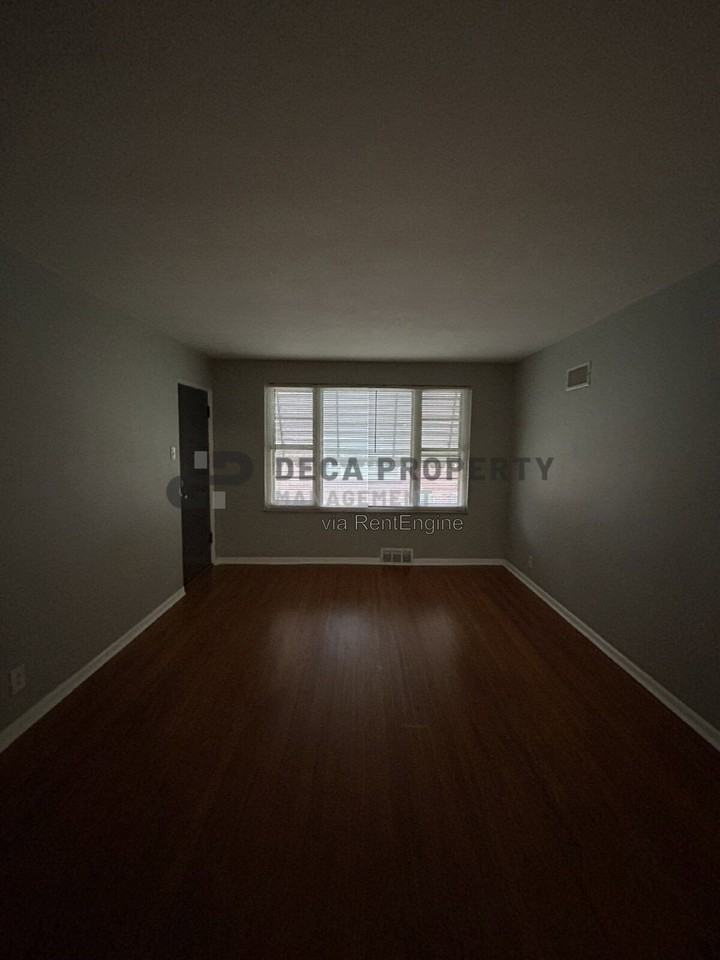 3955 Jamieson Ave #1E - Photo 4 of 13