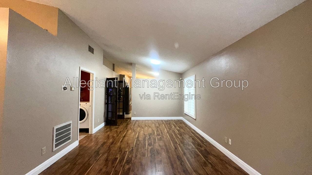 8636 Fort Jefferson Blvd - Photo 3 of 41