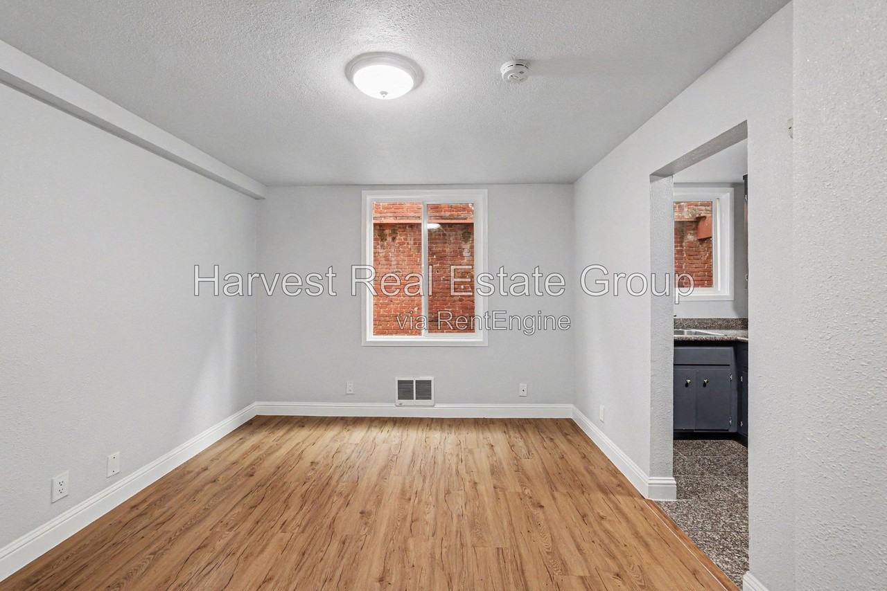 715 Peralta St - Photo 3 of 16