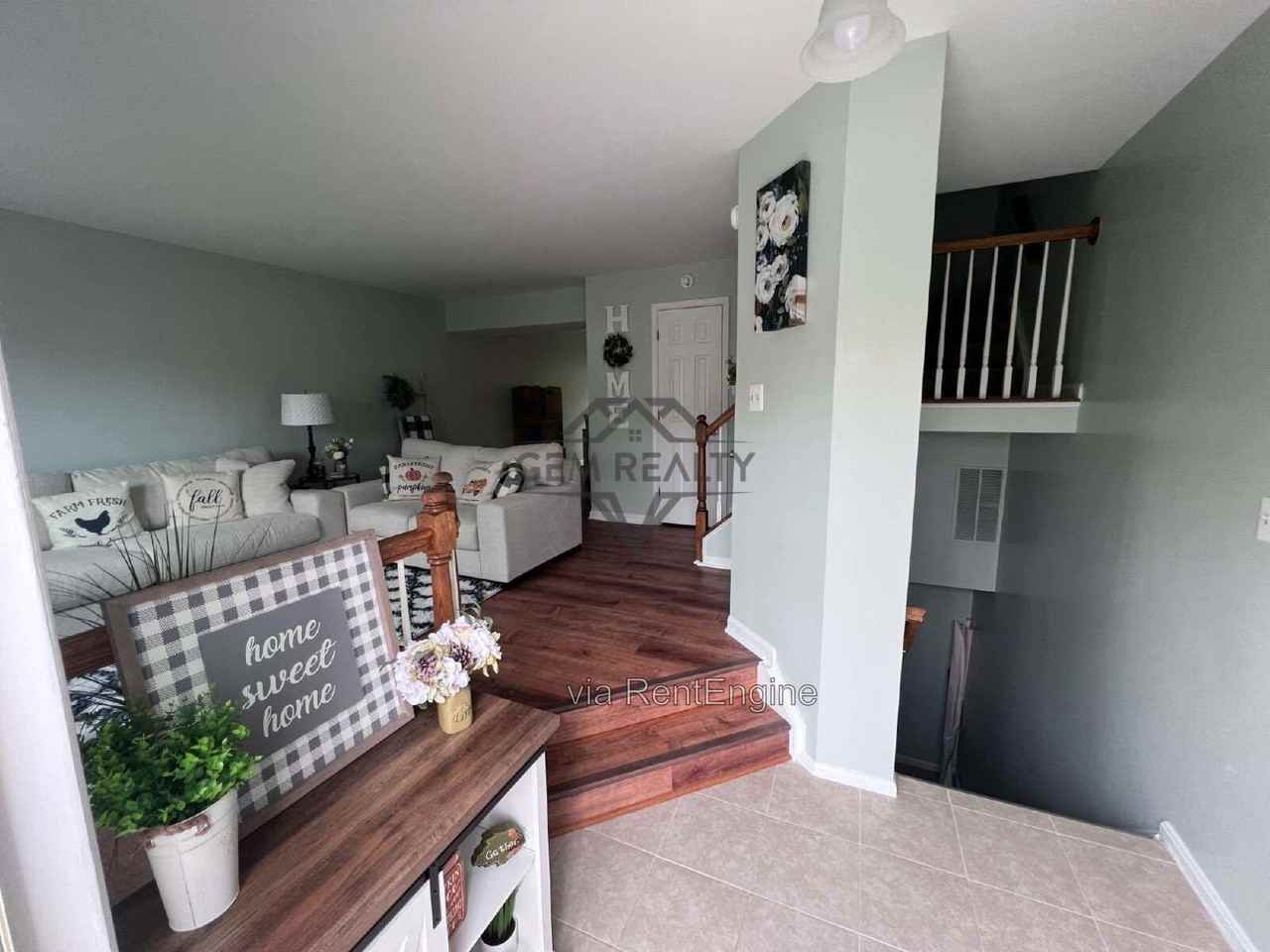 406 Falkirk Ct - Photo 5 of 16
