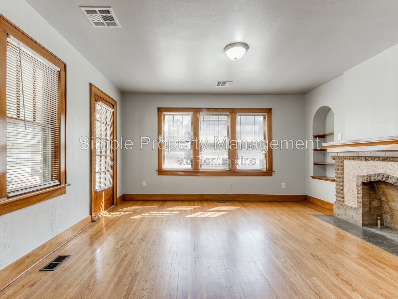 2407 Nw 12th St - Photo 2 of 24