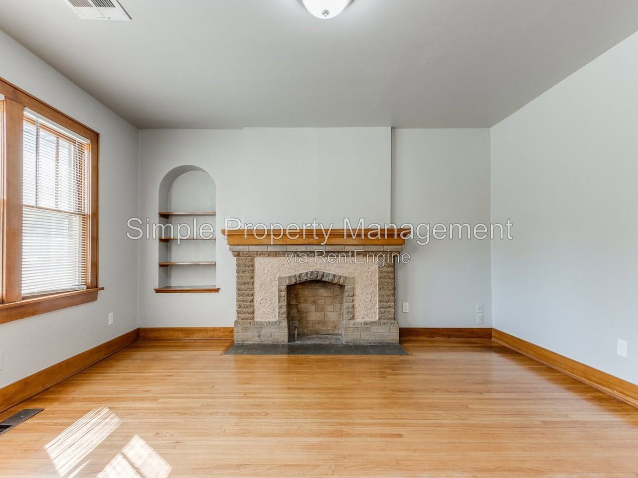 2407 Nw 12th St - Photo 4 of 24