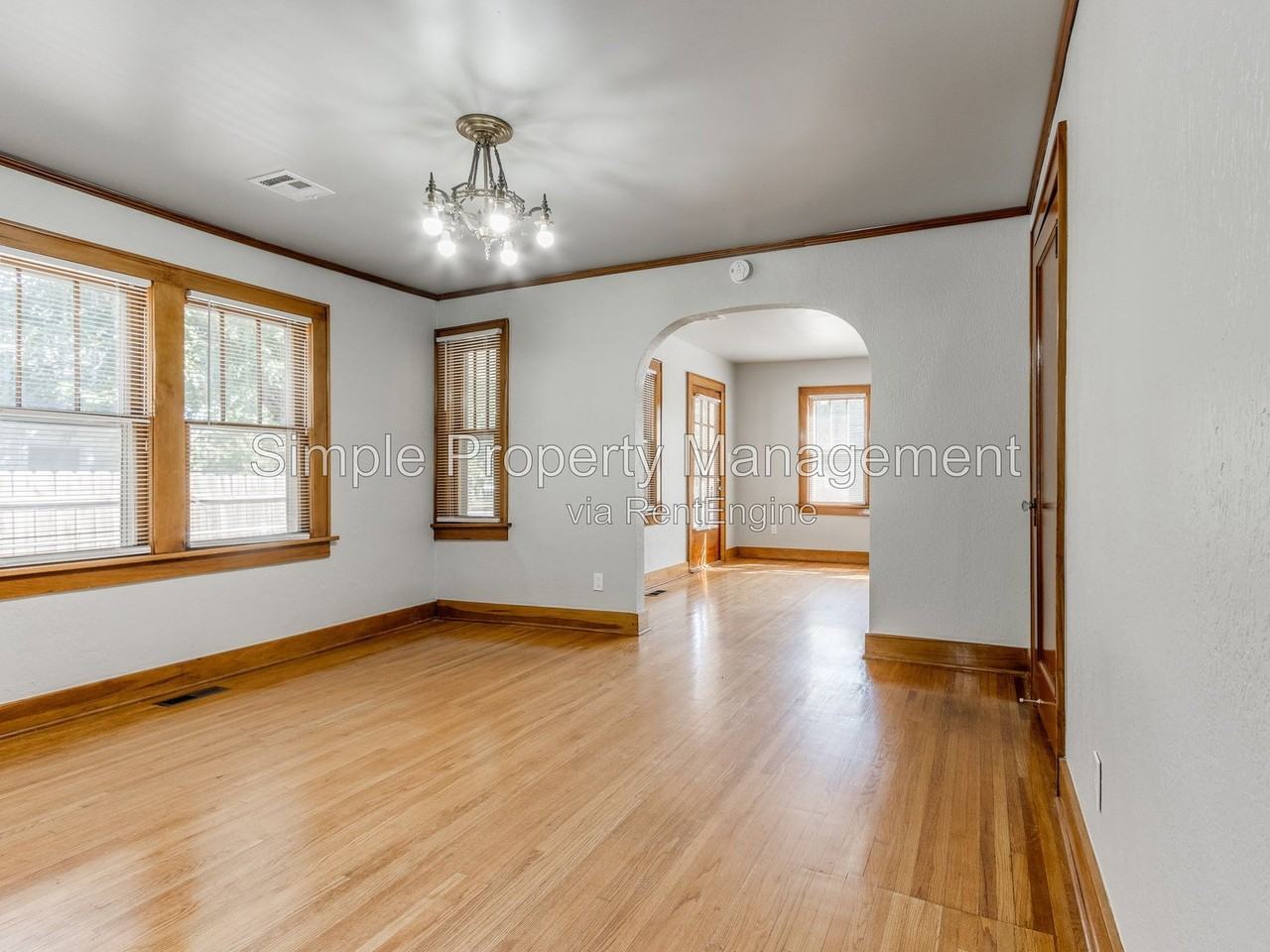 2407 Nw 12th St - Photo 6 of 24