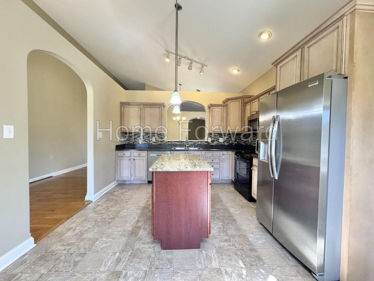 341 Hays Blvd - Photo 3 of 15