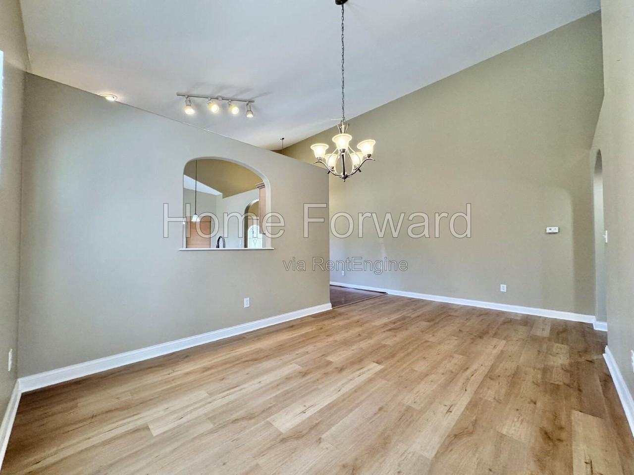 341 Hays Blvd - Photo 5 of 15