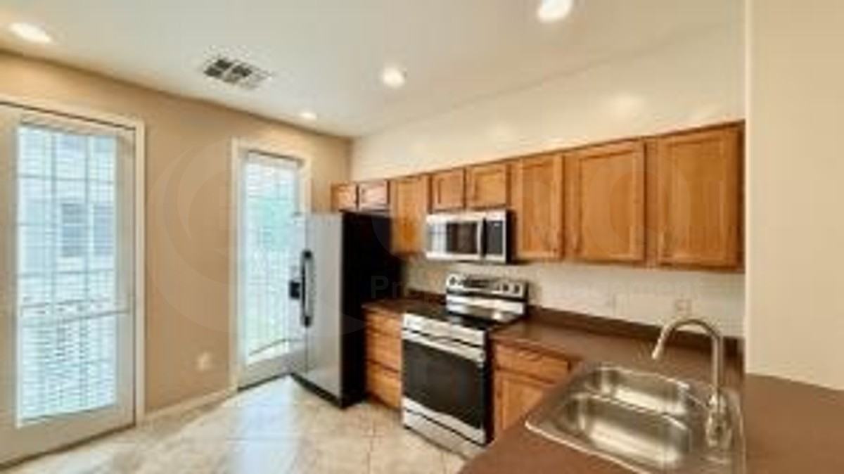 1629 E Canyon Creek Dr - Photo 3 of 24