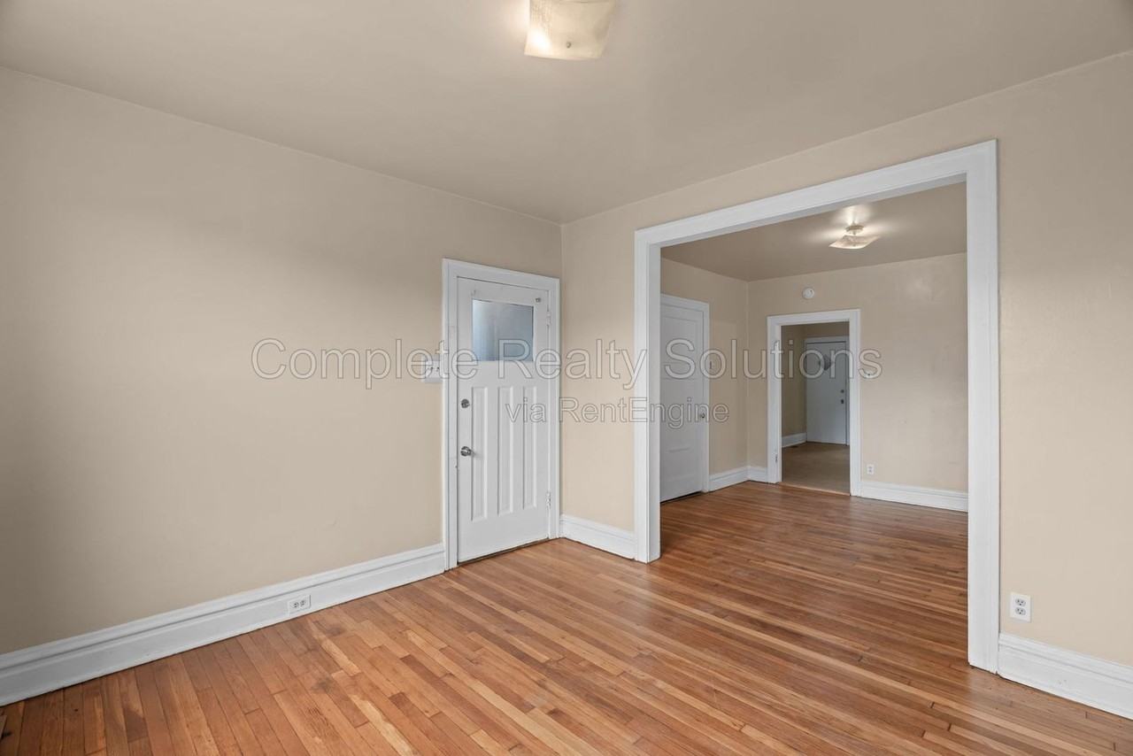 4175 Mcree Ave #1E - Photo 5 of 24