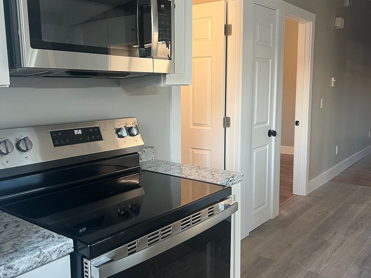 46 Franklin St #3B - Photo 5 of 17