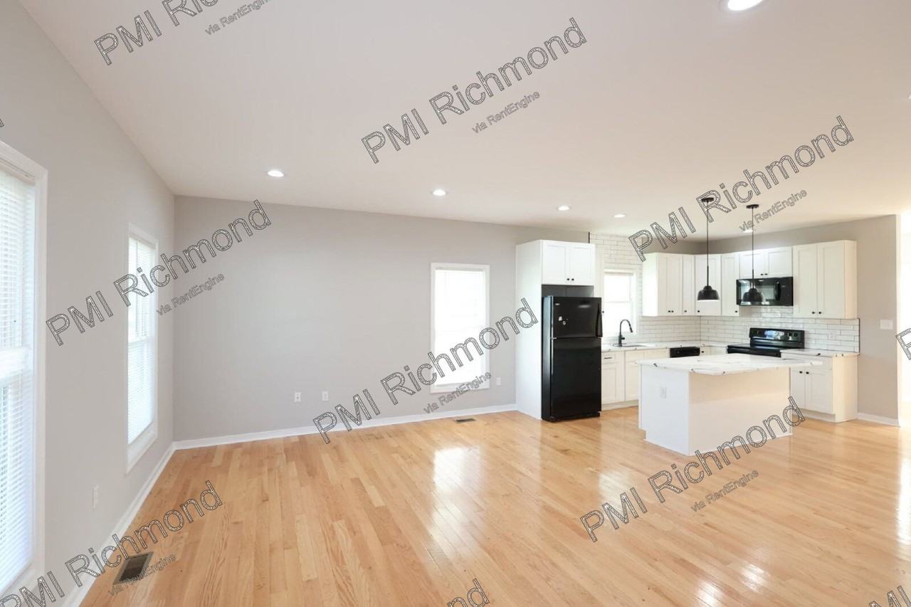 2906 Lawson St - Photo 7 of 33
