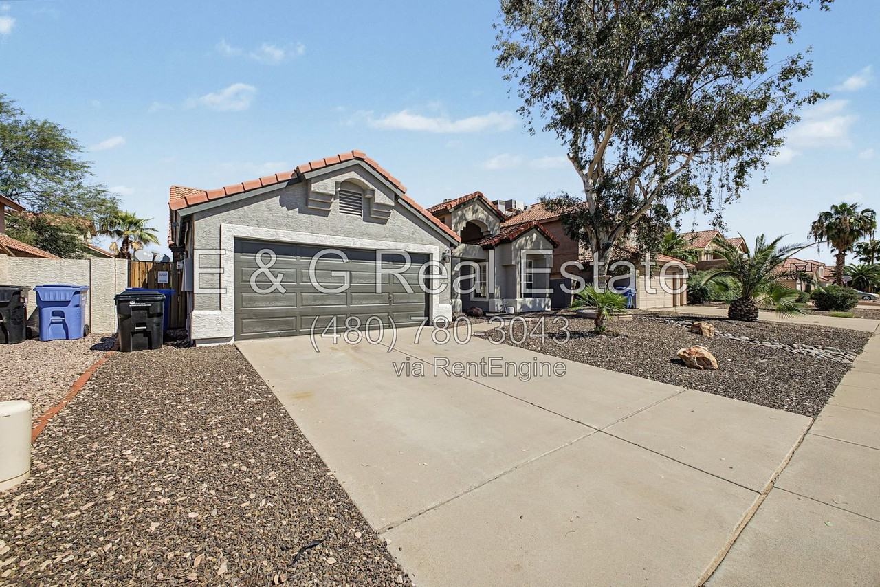 4106 E Ashurst Dr - Photo 4 of 39