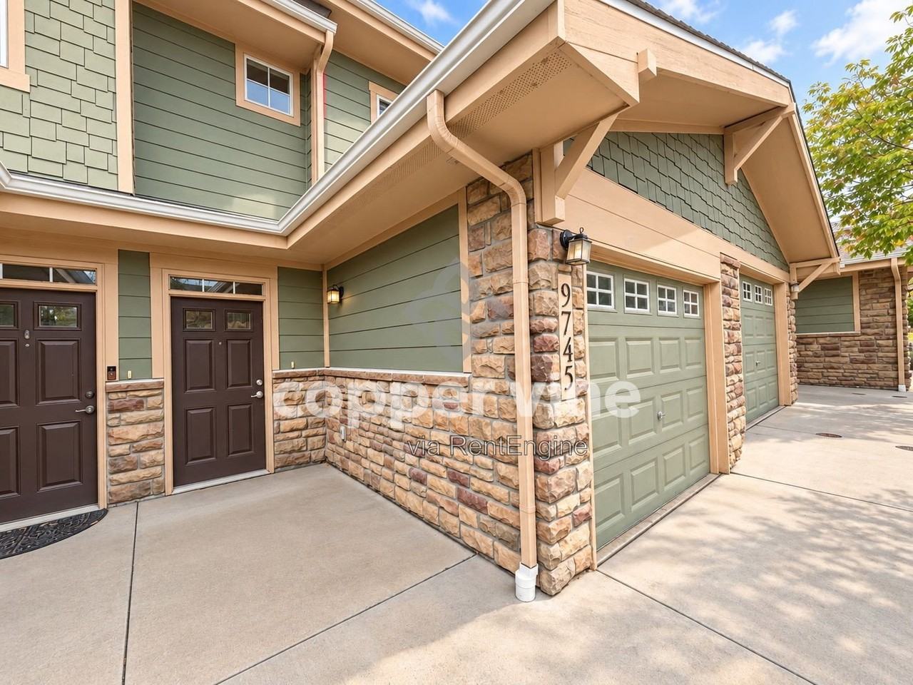 9745 Dexter Ln - Photo 2 of 33