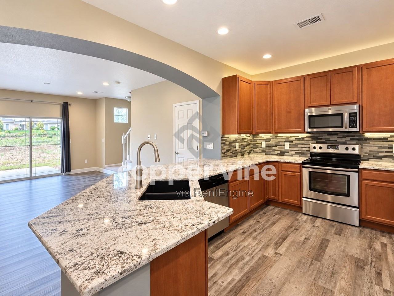 9745 Dexter Ln - Photo 4 of 33