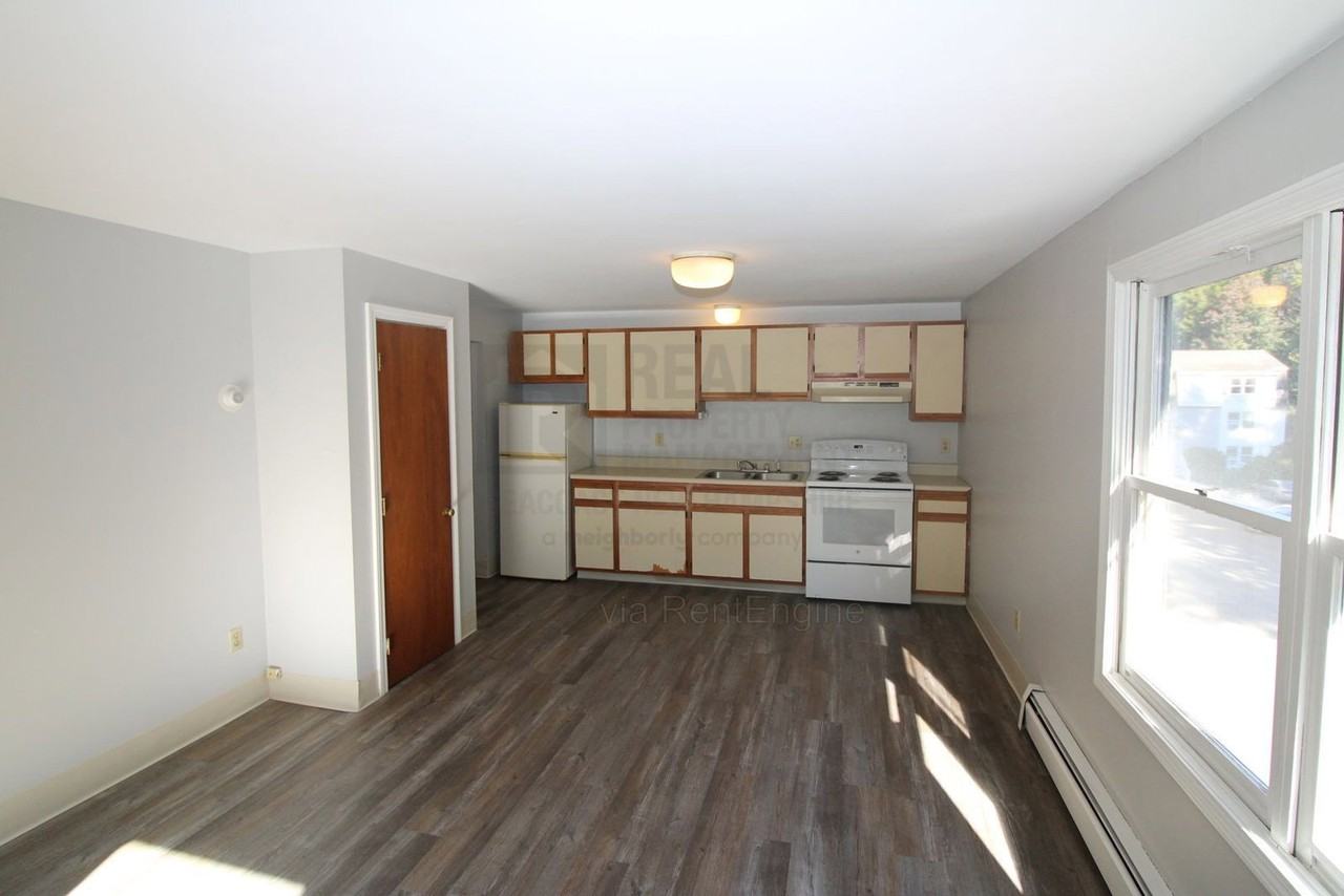 17 Ellison Dr #5 - Photo 3 of 13