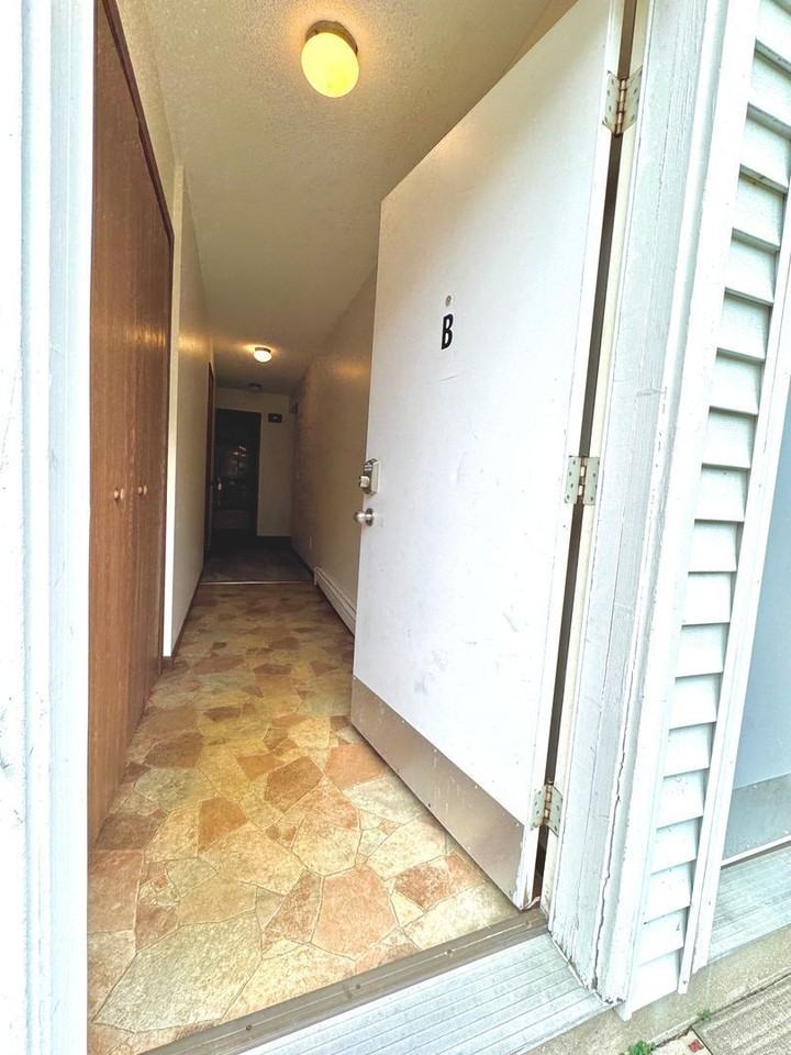 1293 Kloap Rd #B - Photo 3 of 15