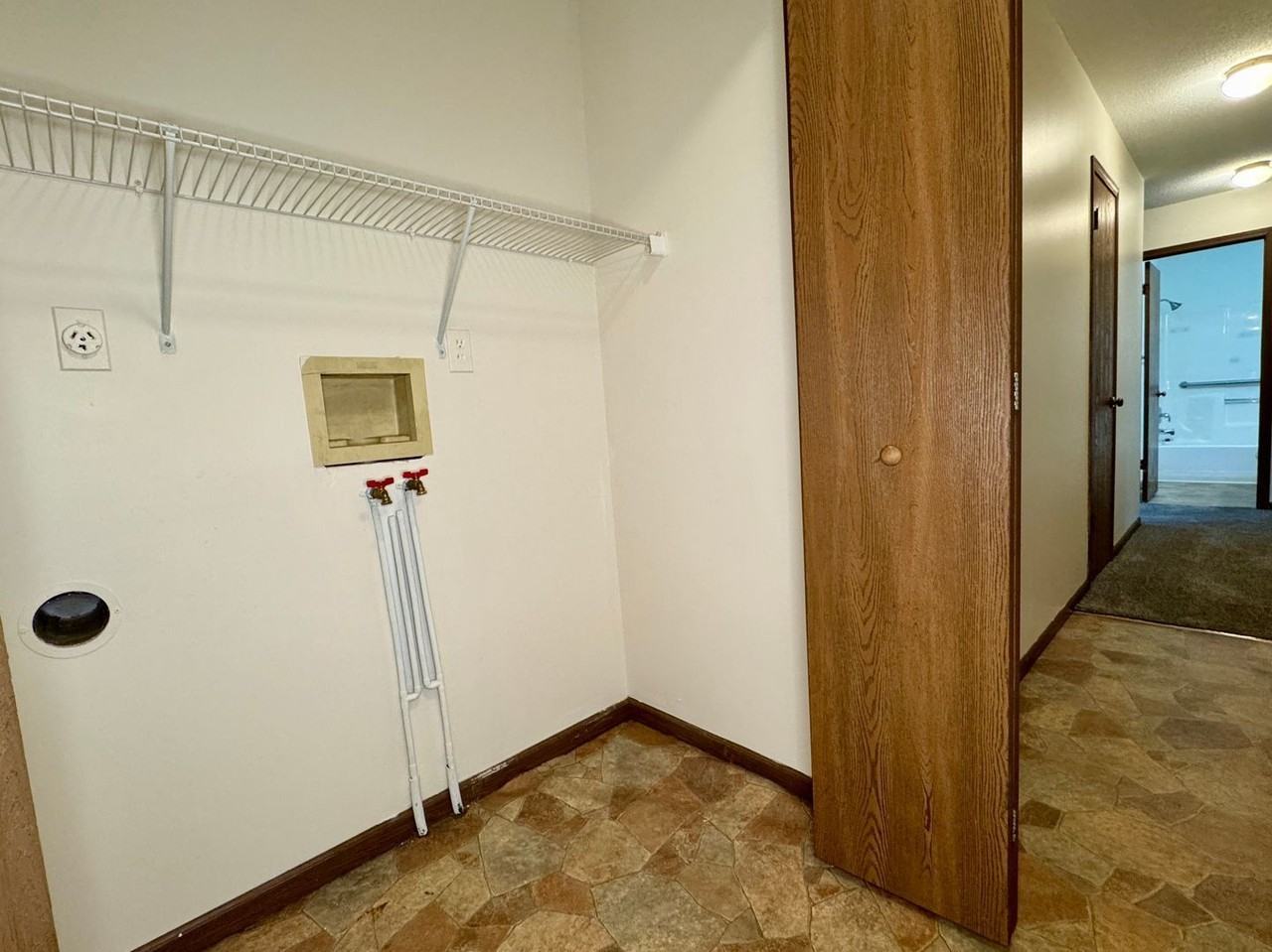 1293 Kloap Rd #B - Photo 4 of 15