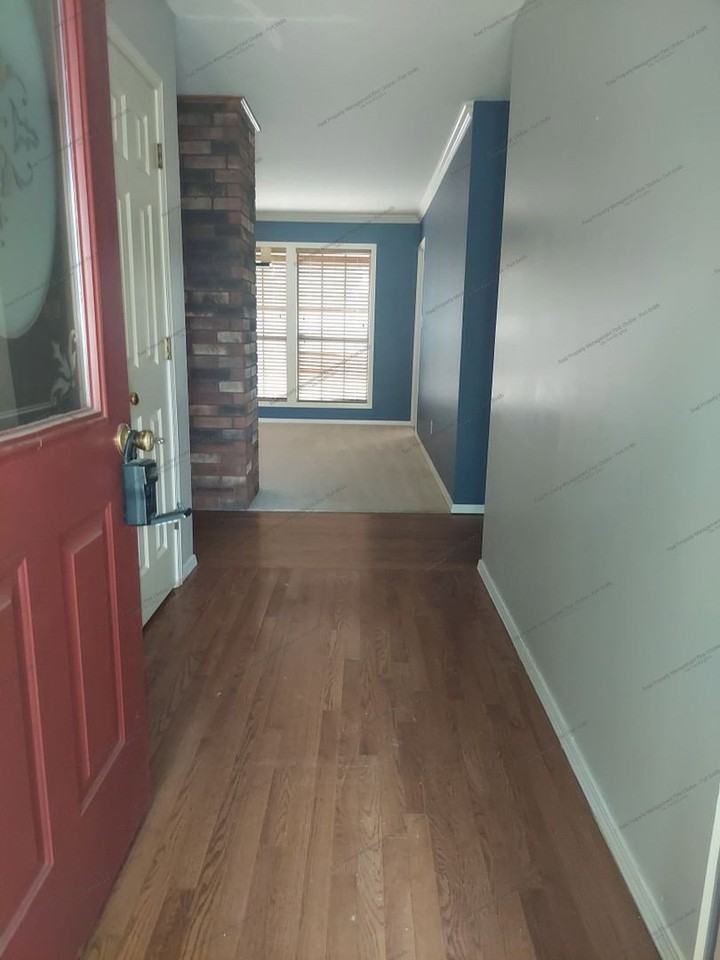 1711 Woodwind Way - Photo 2 of 23