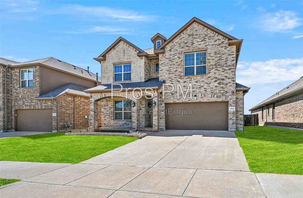 3608 Helm Ln - Photo 3 of 36