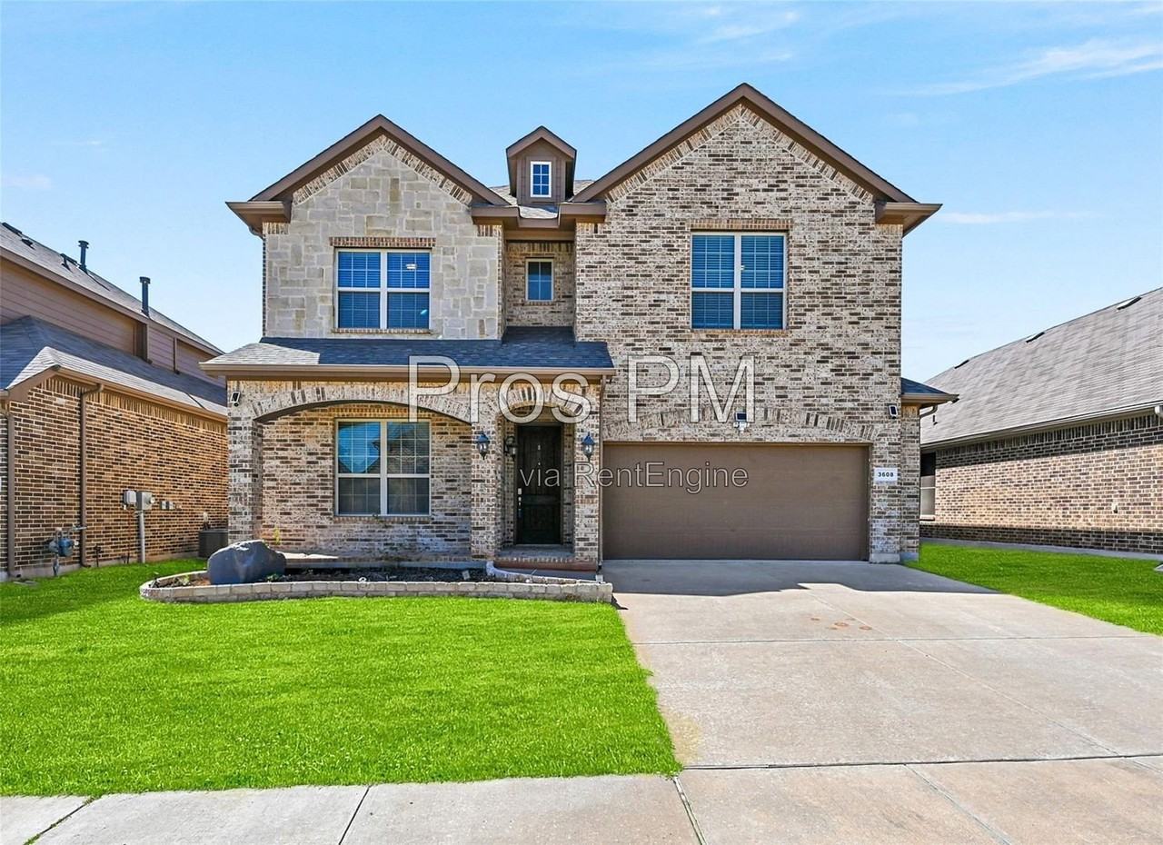 3608 Helm Ln - Photo 4 of 36