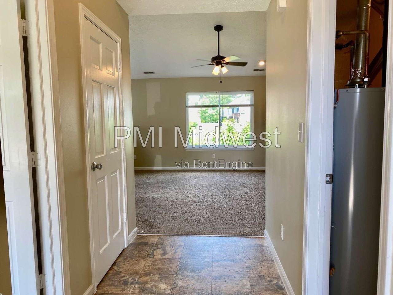 3911 Bonn Dr - Photo 4 of 27