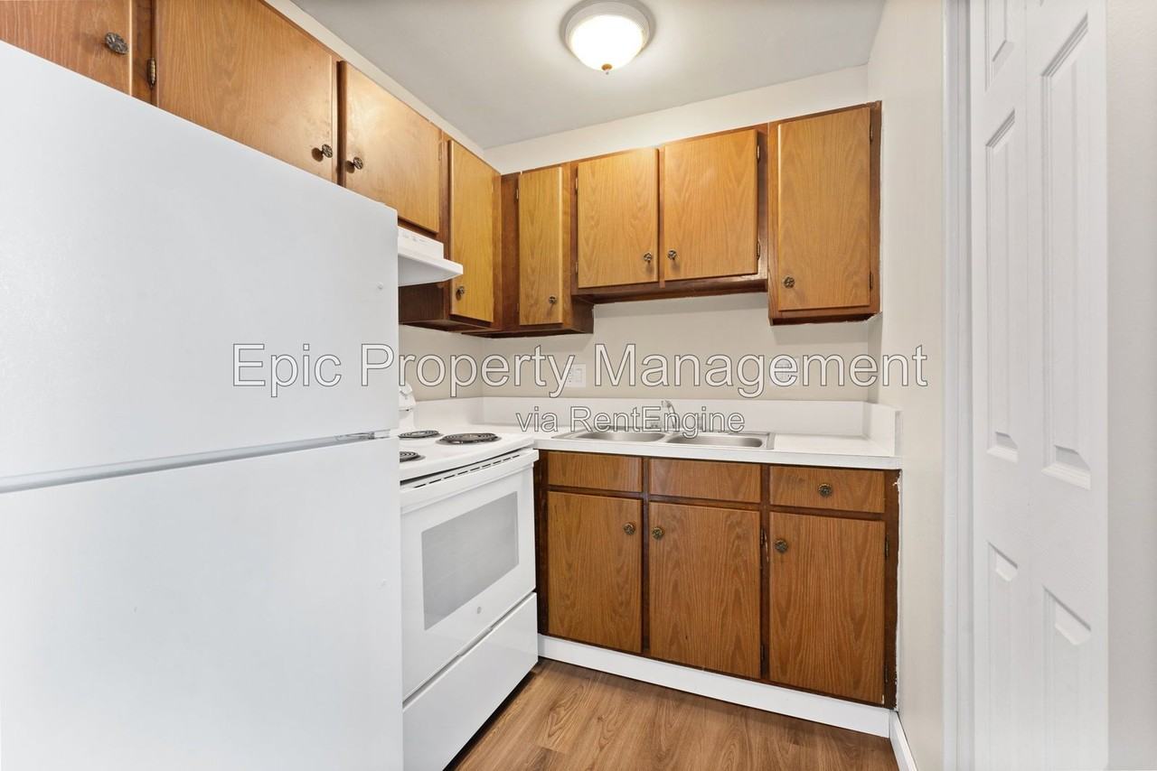 1427 Ford Ave - Photo 2 of 9